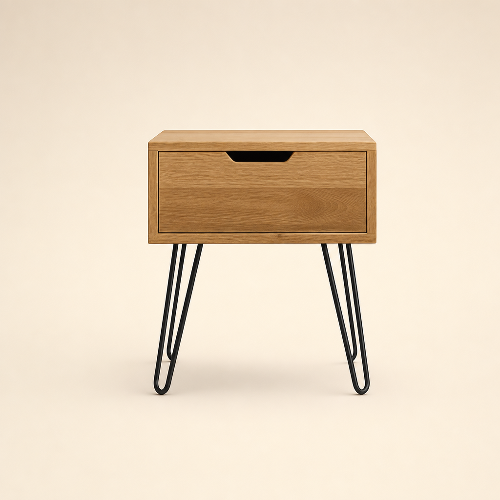 Mesa de noche AURA de madera maciza, vista de tres cuartos
